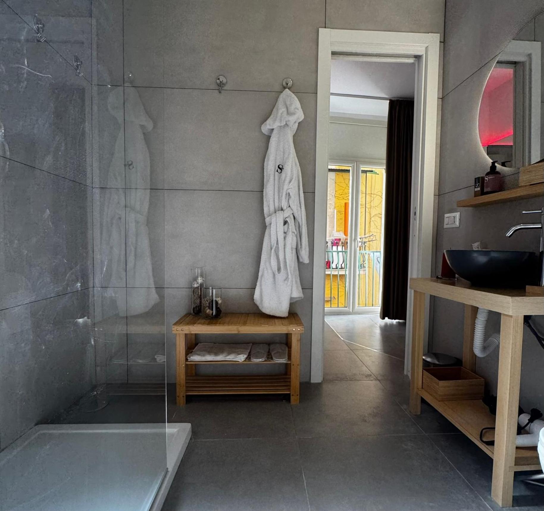 Scugnizzo Apartment Napoli Eksteriør bilde
