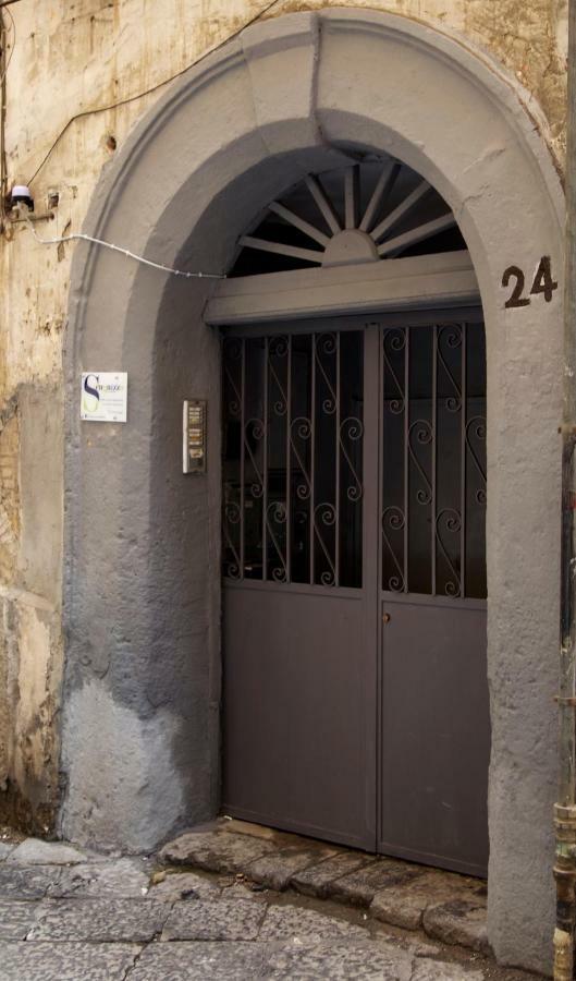 Scugnizzo Apartment Napoli Eksteriør bilde